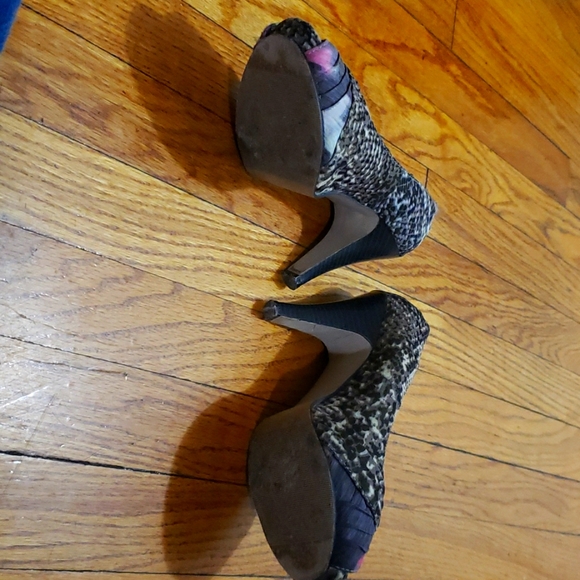 High heels - Picture 2 of 4